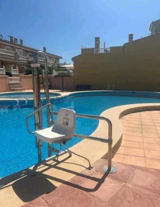 Bungalow Adaptado, Terraza Muy Grande Y Soleada. Gran Alacant Luaran gambar