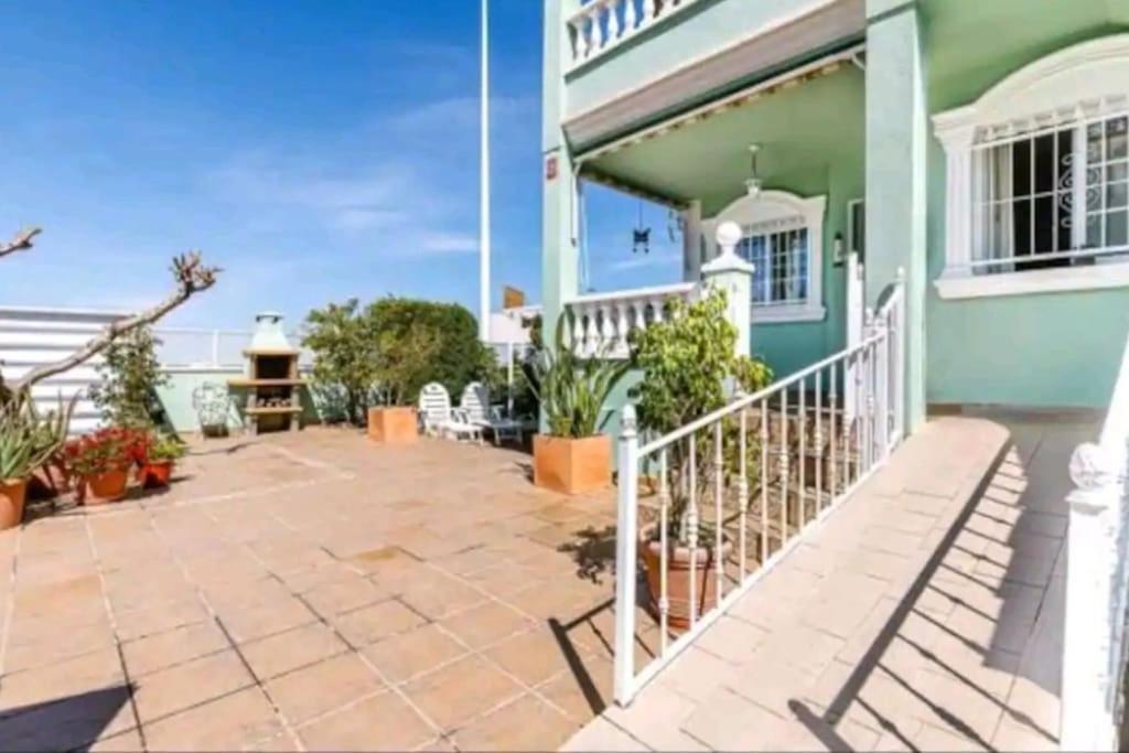 Bungalow Adaptado, Terraza Muy Grande Y Soleada. Gran Alacant Luaran gambar