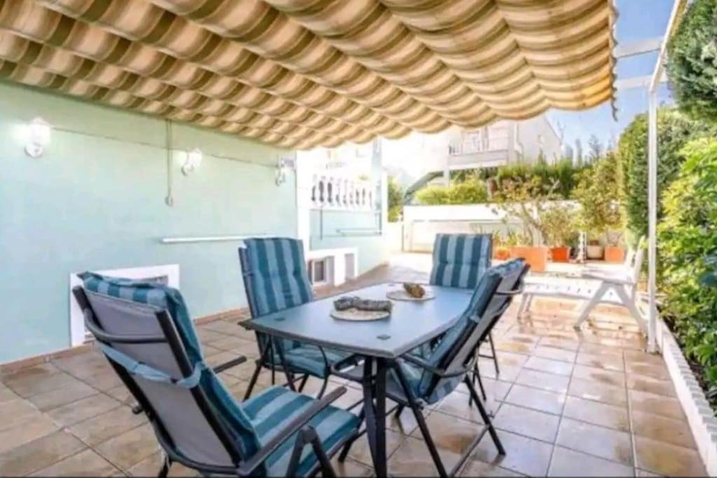 Bungalow Adaptado, Terraza Muy Grande Y Soleada. Gran Alacant Luaran gambar